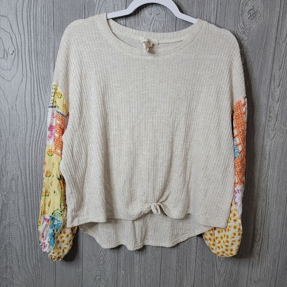 Blu Pepper Women's Beige Top with Colorful Sleeves